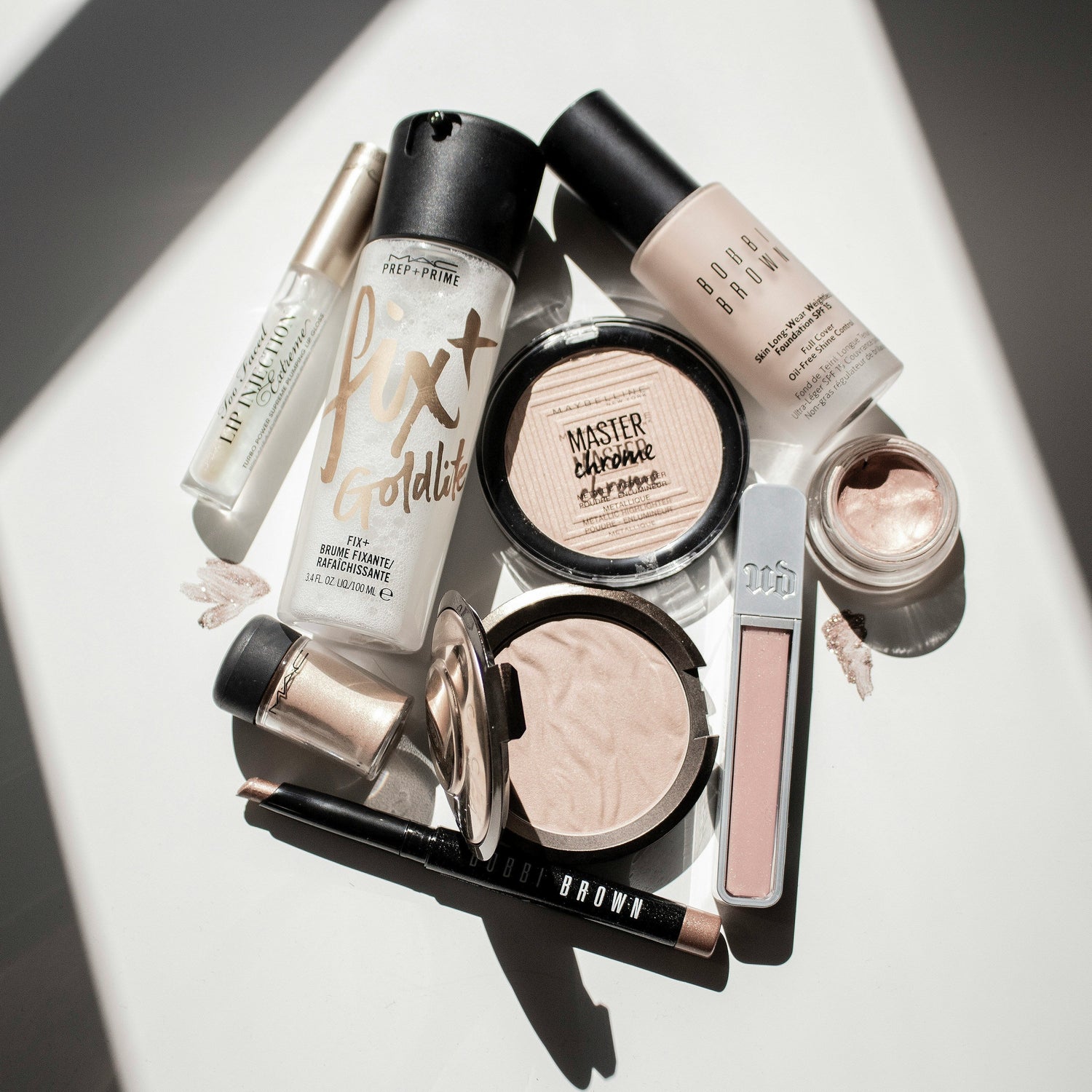 MAKEUP